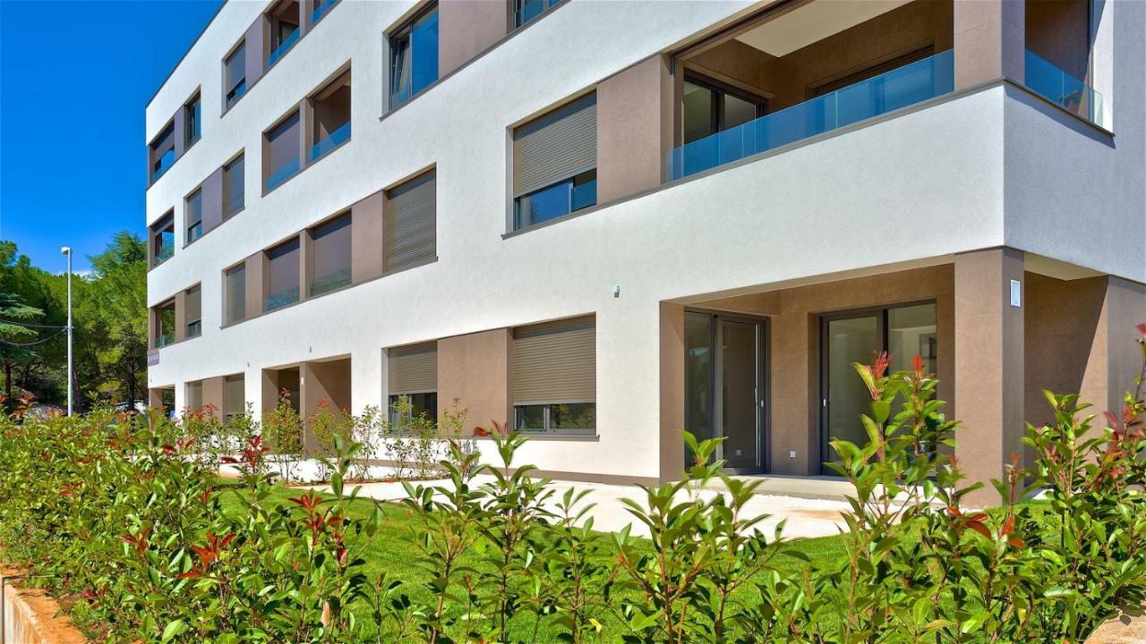 Spada Apartment 3 Bedrooms Near The Beach! Poreč Dış mekan fotoğraf